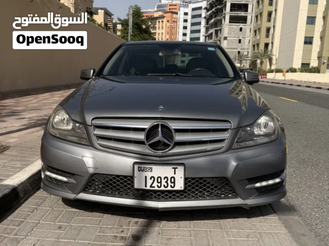 2012 مرسيدس بنز الفئة-C C 300