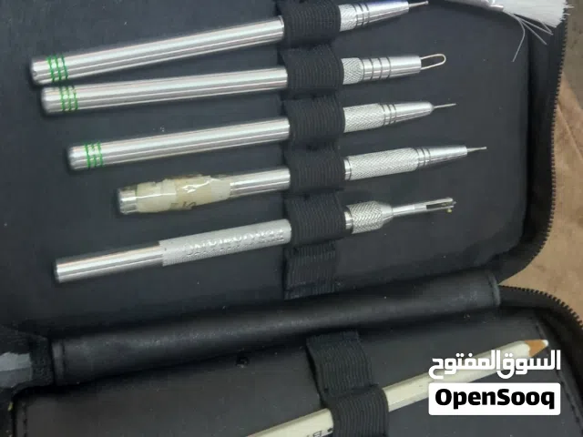 طقم ادوات احترافي للفنون اليدوية