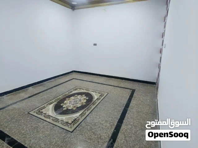 100 m2 1 Bedroom Townhouse for Rent in Basra Maqal