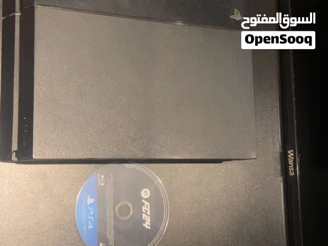 PlayStation 4 PlayStation for sale in Al Riyadh