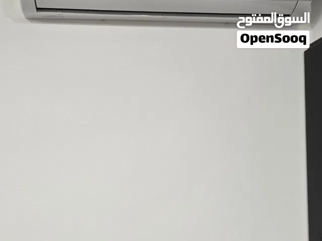 عدة مطعم بيتزا كاملة بحالة ممتازة