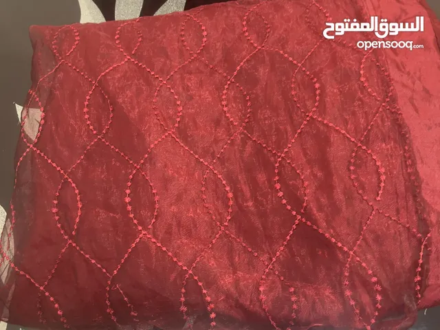 للبيع ستارة حمرا حرير طبقتين