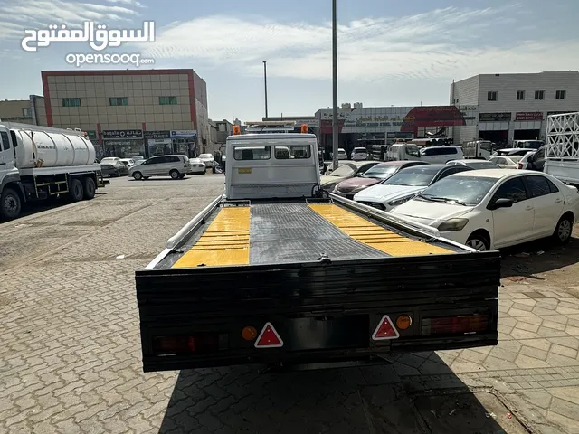ريكفري لسحب السيارات المعطلة