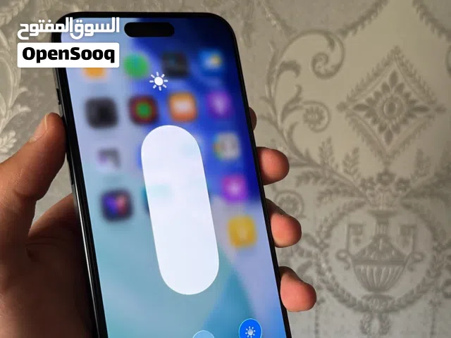 iPhone 15pro max لو حكلي وكاله الجهاز عمره وما وصل صينه بطاريه 88 مساحه 256