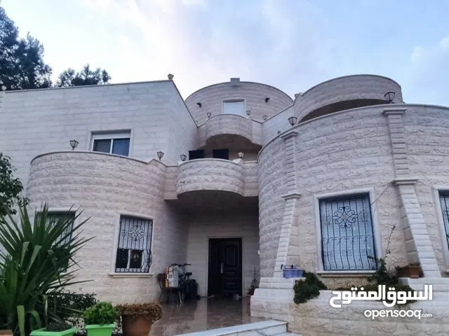 600 m2 More than 6 bedrooms Villa for Sale in Hebron Issa