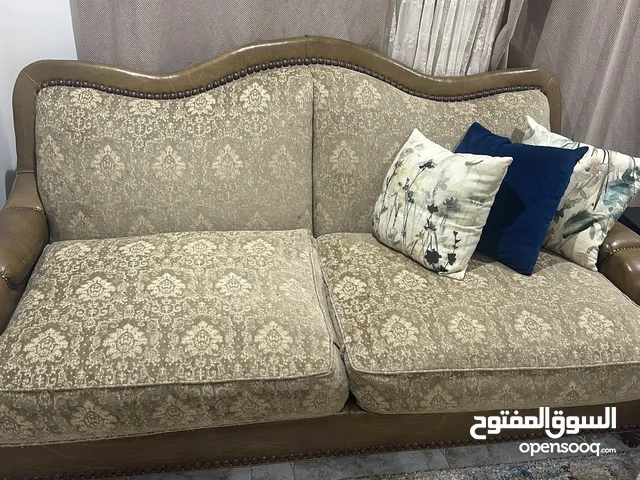 غرفة جلوس و هدايا sofa and gifts
