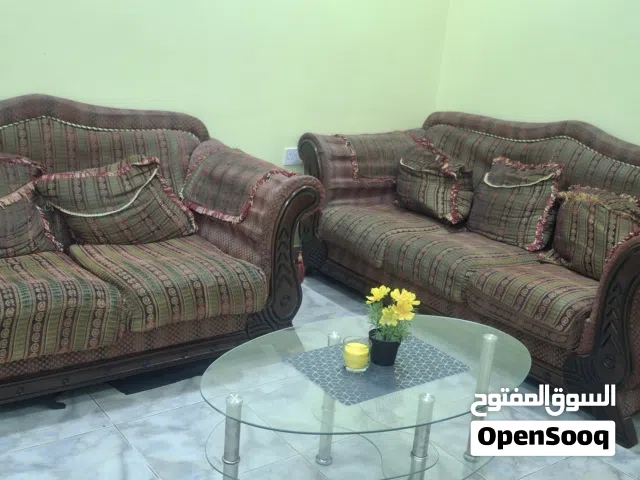 5 SEATER SOFA SET GOOD CONDITION