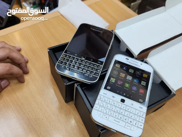 blackberry classic. 599 dirham