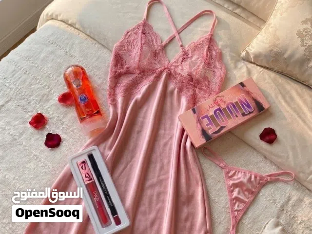ملابس نسائية