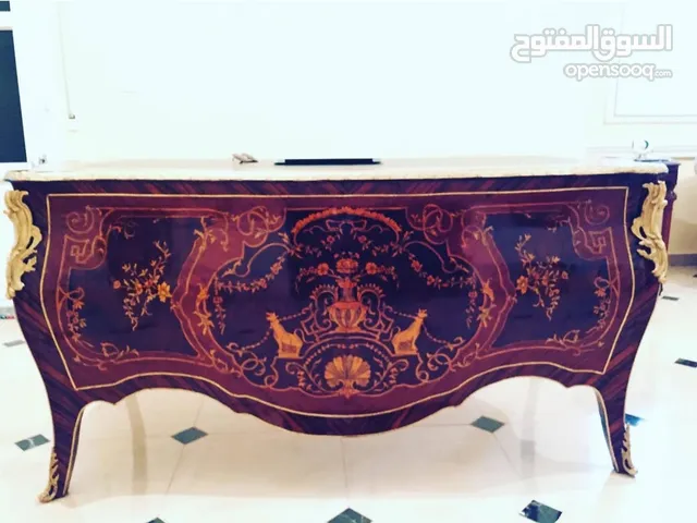مكتب كلاسيكي فاخر طراز لويس الخامس عشر (Louis XV Bureau Plat) للبيع