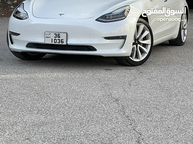 Tesla model3 2019 standard plus