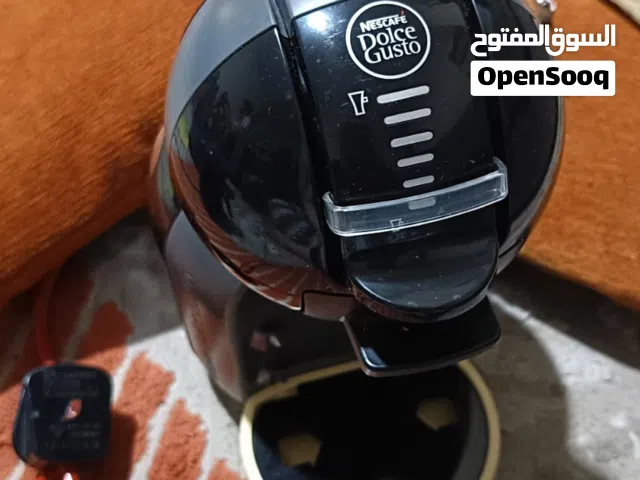 ماكينة صنع قهوة من دولتشي