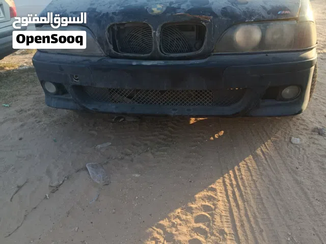 2002 بي ام دبليو الفئة 5 528
