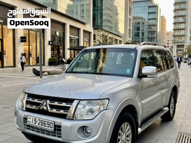 2012 Mitsubishi Pajero GLS