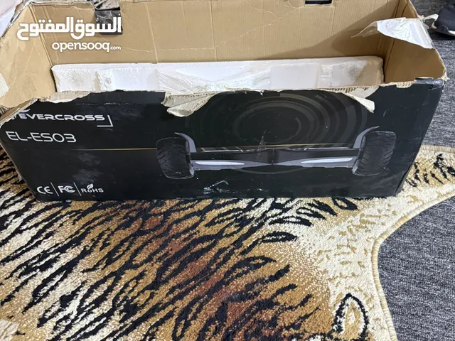 سكوتر جديد غير مستعمل بلكارتون السعر 150 الف وبي مجال