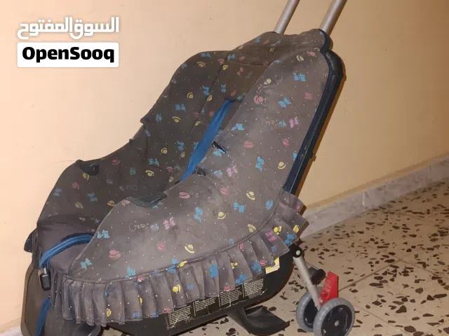 كرسي سيارة يتحول الى كروسة