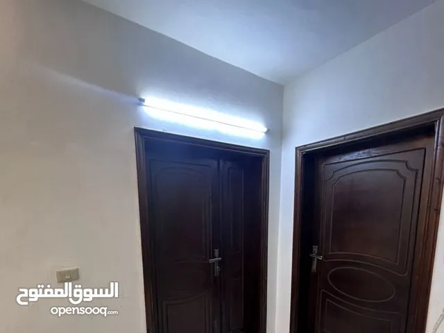 شقة للايجار طريق المنشية