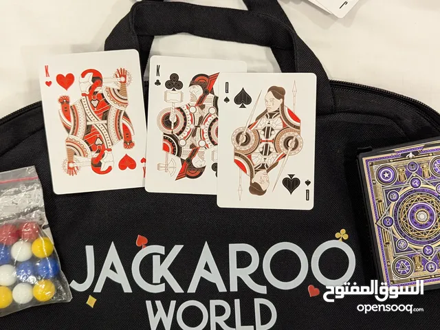 طاولة جاكارو مع أوراق أدفنتسجر Jackaroo board with Avengers Playing Card