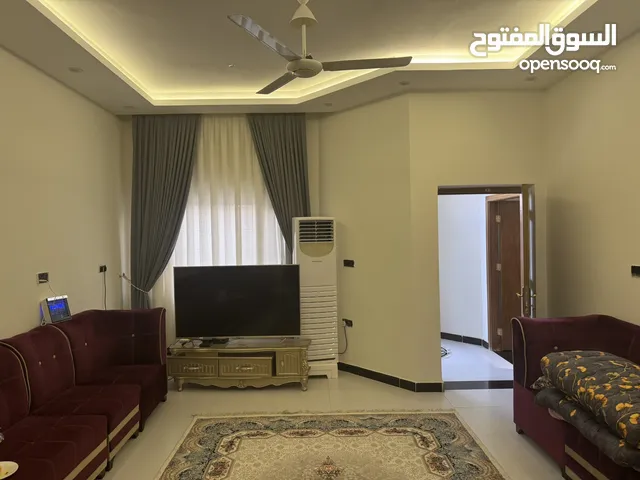 300 m2 More than 6 bedrooms Townhouse for Sale in Basra Al-Akawat