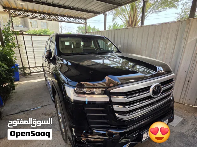 2025 تويوتا لاند كروزر VX
