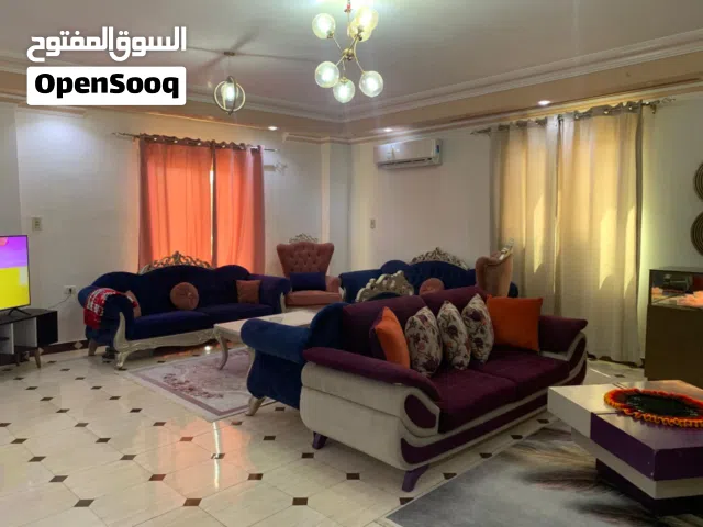 للايجار الشيخ زايد الحي التامن / سنوي