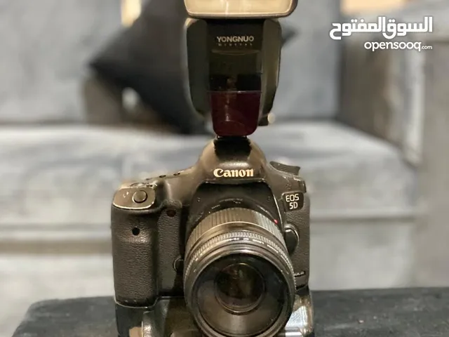 Canon DSLR Cameras in Salt