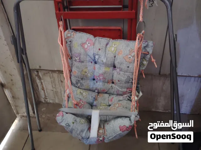 مرجوحة اطفال بحالة ممتازة