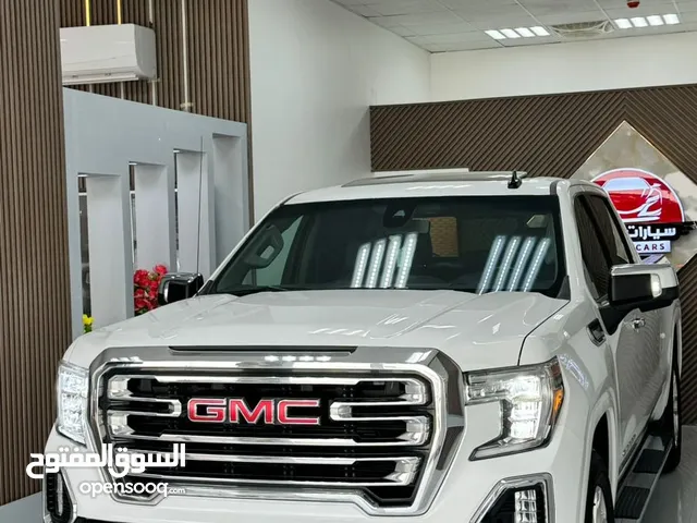 Used GMC Sierra in Al Dhahirah