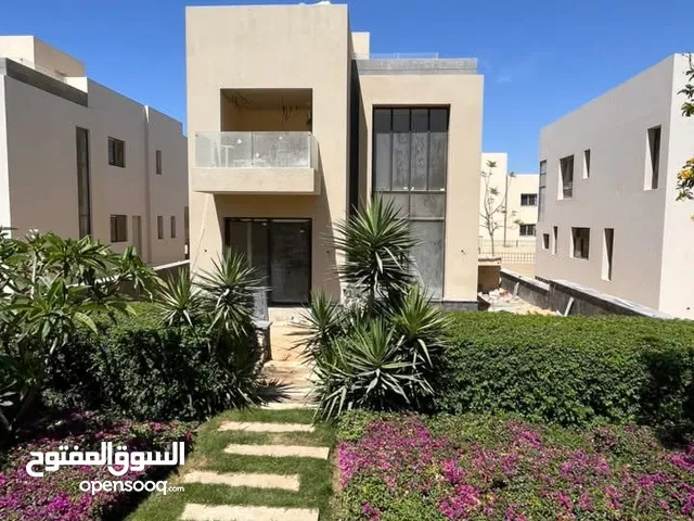 270 m2 5 Bedrooms Villa for Sale in Cairo New October