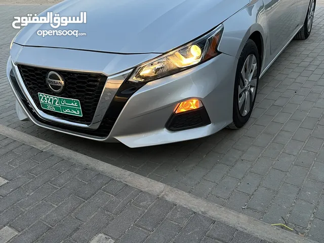 Used Nissan Altima in Dhofar