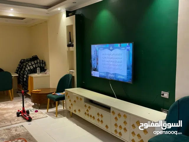 من المالك مباشرة : شارع ممدوح وهبه من ليبيني هرم بجوار مدرسة سقاره