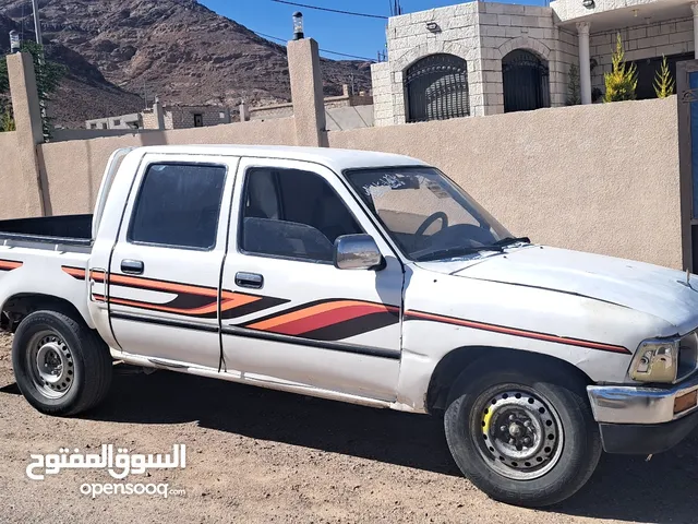 Used Toyota Hilux in Aqaba