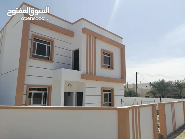 215 m2 5 Bedrooms Villa for Sale in Muscat Amerat