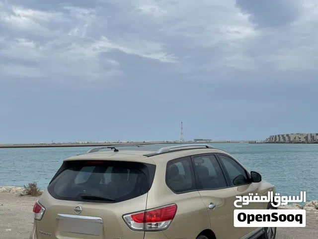 2013 نيسان باثفايندر SL
