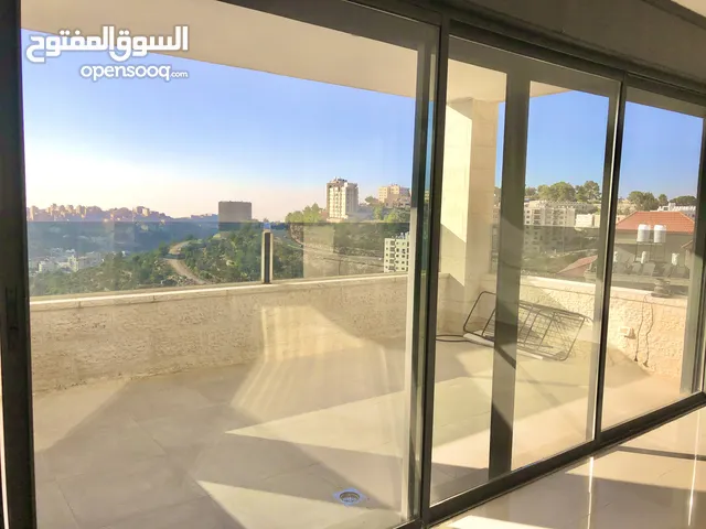 220 m2 3 Bedrooms Apartments for Sale in Ramallah and Al-Bireh Al Tira