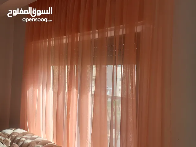 برادي واكسسوارات وأشياء أخرى