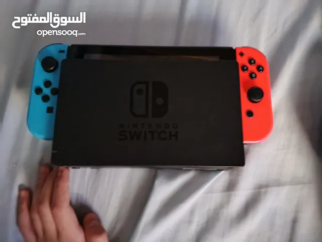 نيتيندو سويتش مع جميع الأشياء في الصوره ب130 دينار أو بدل بليستيشن بورتل قابل للمناقشه