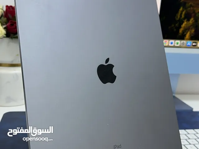 Apple iPad pro 5 128 GB in Al Sharqiya