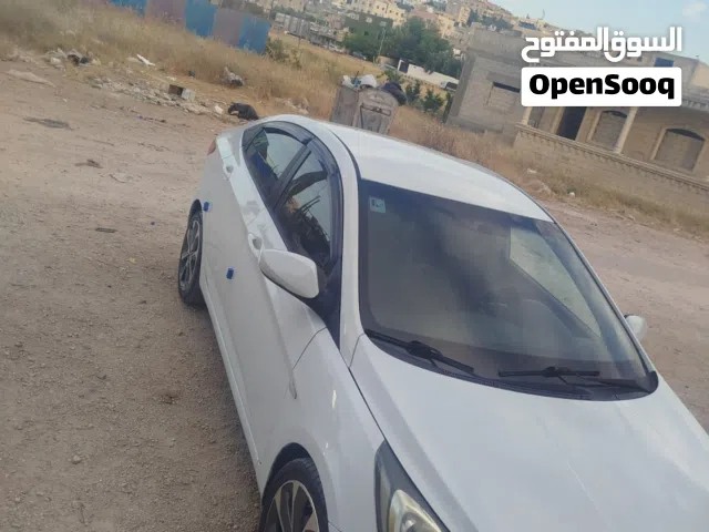 2015 هيونداي اكسنت GL