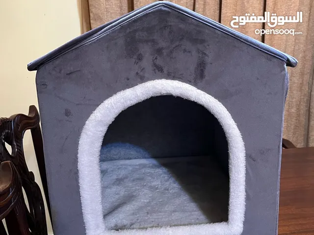 Bed for pets (cats or small dogs)