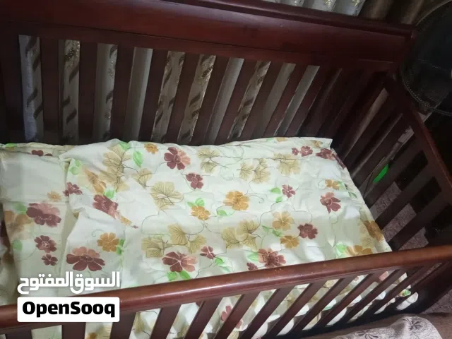 تخت بيبي خشب زان مستعمل