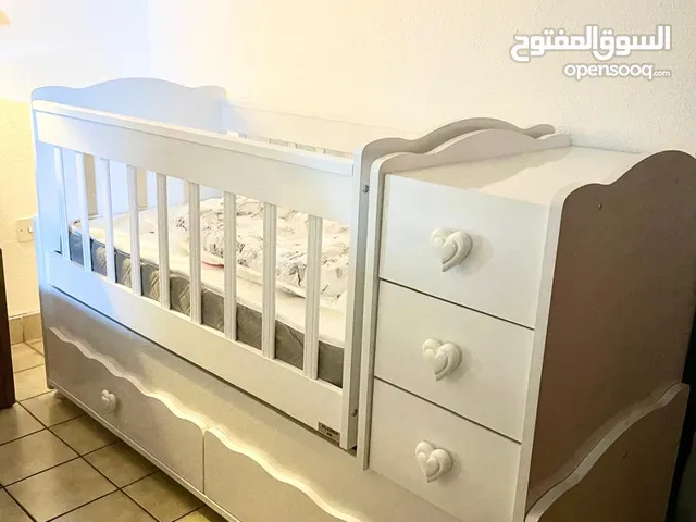 سرير طفل هزاز تركي