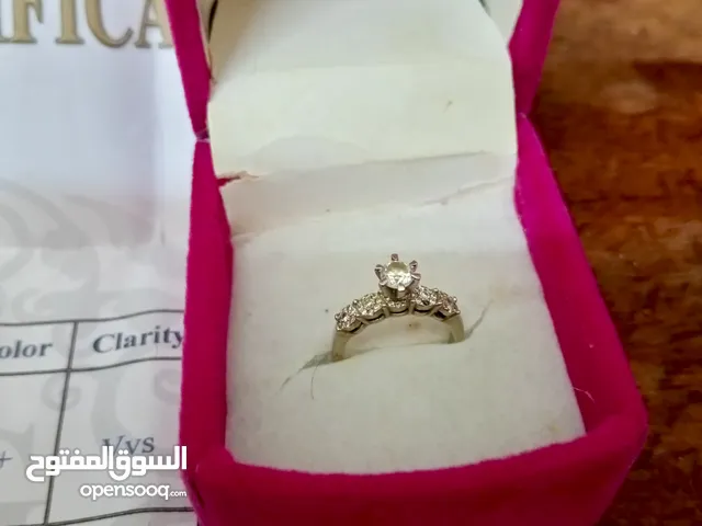 خاتم ألماس طبيعي VVS بشهادة – ذهب 18 قيراط تحفة بسعر مميز