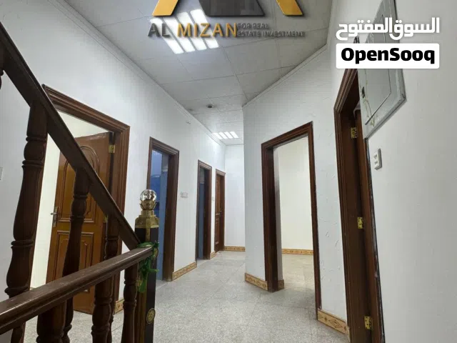 130 m2 4 Bedrooms Townhouse for Rent in Basra Oman