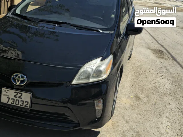 2013 تويوتا بريوس Prius