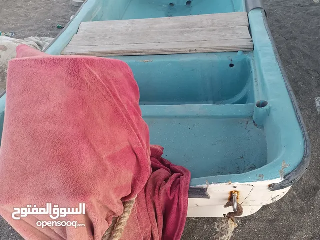قارب 18 للبيع