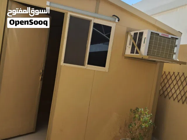 كبينة شبة جديدة