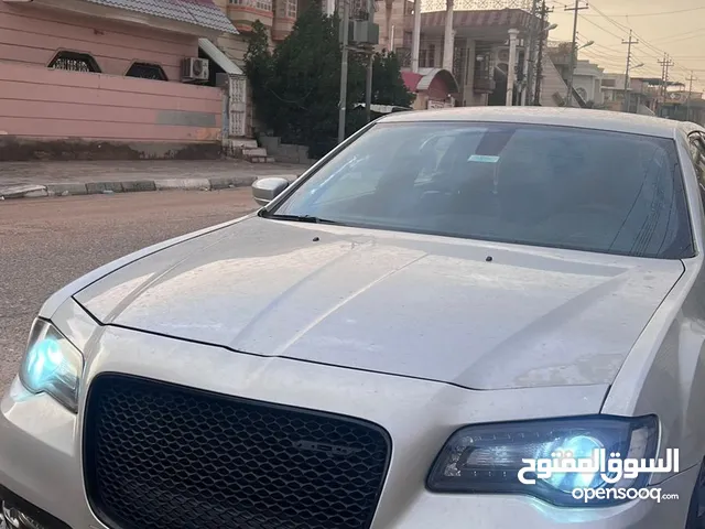 Chrysler Voyager Standard in Basra