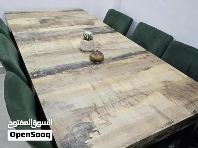 طاولة طعام مع 6 كراسي