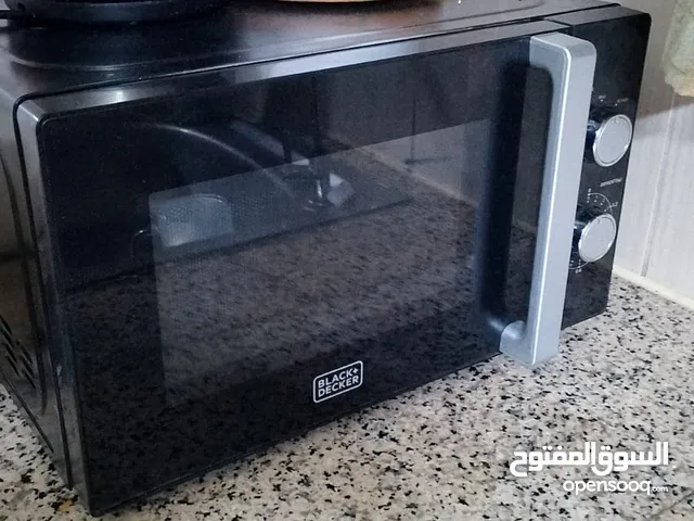 للبيع ميكرويف بلاك اند ديكر نظيف بسعر 12 دينار فقط